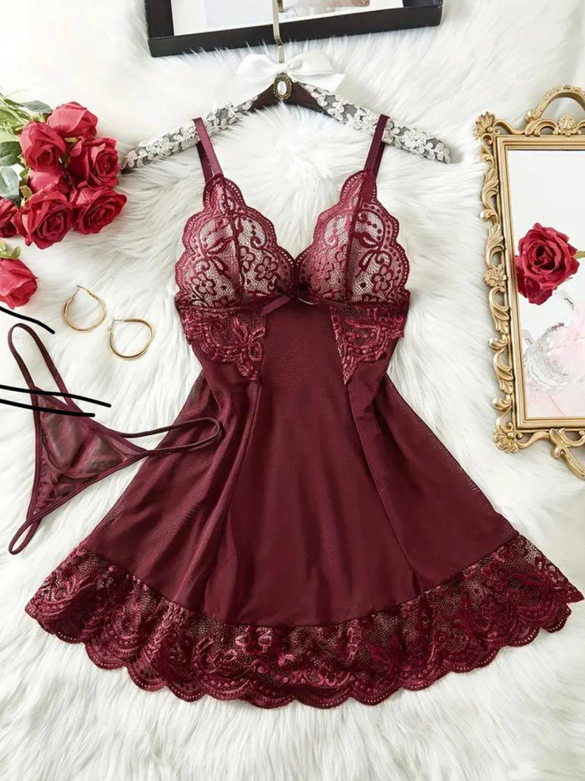 Bordo Dantel Detaylı Romantik Gecelik Takımı